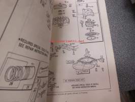 Briggs &amp; Stratton Illustrated Parts List Model Series 111700 to 111799 varaosaluettelo, tyypit näkyvät kuvissa