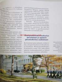 Kestävää koristavaa kunnia - Kadettiperinteitä ja -kasvatusta 90 vuotta itsenäisessä Suomessa