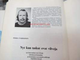 Kulttuurivihkot - taisteleva kulttuurilehti 1974 nr 4, sis. mm. seur. artikkelit; Taide kuuluu kansalle, Esko-Juhani Tennilä - toisenlaista Pohjolaa - Muurmanskin