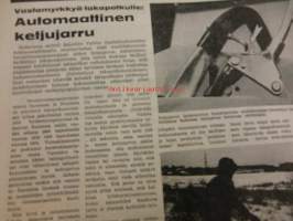 Koneviesti 1971 / 2 sis mm. Kotimainen pyöröpöyhin.&quot;Yleiskoura&quot;moneen käsittelyyn.Vakolan parsinavettatutkimus.Automaattinen ketjujarru.Natikka-sarjan kuopus