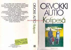 Kotipesä, 1982.Tunnepitoiset pohjalaiset ovat ylpeitä ja omistushalussa peräänantamattomia. He rakastavat, kadehtivat,elävät omaa ehdotonta elämäänsä.