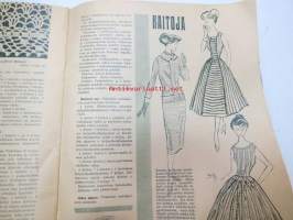 Kodin Pukimet 1956 nr 2. Takakannessa ryijymalleja: Aurinkokello, Helmikuu, Linnunrata ja Porvoon markkinat