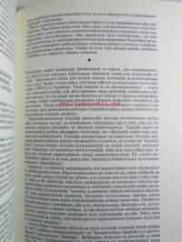 Näkökulmia tulevaisuuteen. Paperiliiton historia 1944 -1986