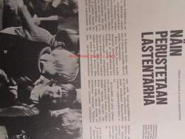 Me Naiset 1968 nr 45 -mm. Näin perustetaan lastentarha, Mary Hopkin antoi rukkaset Paul McCartneylle, Marion Rung, Onassiksen viimeinen sijoitus, Mickey Belveger,