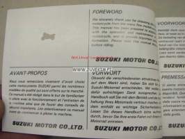Suzuki GSX-R750 motorcycle -owner´s manual käyttöohjekirja englanniksi