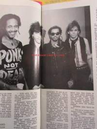 Soundi 1986 nr 1, Pate Mustajärvi Ikurin pomo, AC/DC, Ropert Palmer, Bob Dylan, Sleepy Sleepers