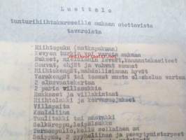 Valokuvakansio - sisältää kuvia &quot;Tunturihiihtomatka 1951&quot;, jolla mukana porilaisia W. Rosenlew Oy:n työntekijöitä tai perheenjäseniä, mainioita kuvia