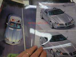 Mercedes-Benz SLR Roadster Press Information - lehdistötiedotekansio värikuvineen ja tietoineen, urheiluauton tuotannon käynnistys ja esittely