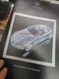Mercedes-Benz SLR Roadster Press Information - lehdistötiedotekansio värikuvineen ja tietoineen, urheiluauton tuotannon käynnistys ja esittely