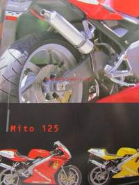 Cagiva 2002  - Moottoripyörämallisto myyntiesite