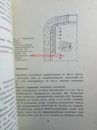 Erikoislaasteja ja -massoja - Haponkestävät sementit, Pretollin massat, Laattalaasti HS, taulukoita.