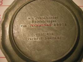 metallilautanen