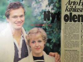 Jaana 1980 nr 31, sis. mm. seur. artikkelit / kuvat / mainokset; Arto Härkönen kihlasi Jaanansa, Armi-myytistä syntyy nyt kirja, Björn Borgin häät, Goldie