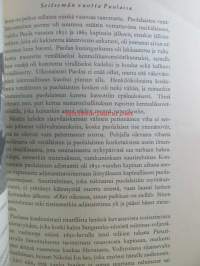 Suomen Marsalkan muistelmat, G. Mannerheimin muistelmien I-II, 260 kuvaa, 30 karttaa, 1 karttaliite ja henkilöhakemisto.