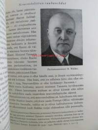 Suomen Marsalkan muistelmat, G. Mannerheimin muistelmien I-II, 260 kuvaa, 30 karttaa, 1 karttaliite ja henkilöhakemisto.