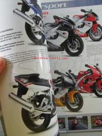 Yamaha 2000 mallisto esite - Moottoripyörämallisto myyntiesite
