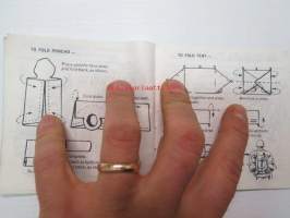 G.I. Joe - Official Training Guide to prepare G.I. Joe to combat -varusteluettelo