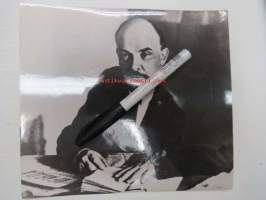 V.I. Lenin -neuvostoliittolainen propagandavalokuva, uustuotantoa, repro