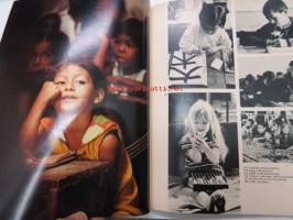Die Kinder dieser Welt 4. Welt Ausstellung der Photographie -valokuvakirja