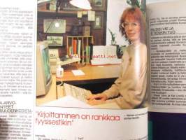 Nykyposti 1993 nr 4, sis. mm. seur. artikkelit / kuvat / mainokset; Merja Varvikko &quot;Lasten rakkaus antaa lisää voimia&quot;, Taksimies yritti raiskata Marko Björsin,