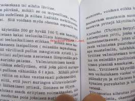 Mustan Magian Salaisuudet (Noidan käsikirja) 666 Ave Satan! -Pekka Siitoin tuotantoa,  Mitä välineitä noita käyttää?, Mitä ovat taikajuomat?, Mitä ovat rituaalit?...
