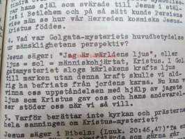 Kontakt med UFO:s och andevärlden del II, på svenska - Pekka Siitoin tuotantoa, vaaleanpunainen kansi, ruotsinkielinen