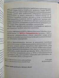 Viro ja Venäjä. Huomioita Neuvostoliiton kansallisuuspolitiikasta Virossa 1940-1984