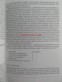 Poikasotilaista sotilaspoikiin Suojeluskuntien poikatyön ja Sotilaspoikajärjestön historia sekä perinnetyö vuodesta 1991 alkaen