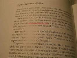 Sadan vuoden urakka. Tampereen talojen rakentajat 1902-2002