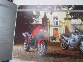 Triumph 2003 Motorcycle range -myyntiesite