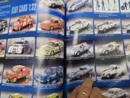 Revell Modell-Collection 2007 Die-Cast 1:18, Slot-Cars 1:32 -kuvasto, pienoismalliautot