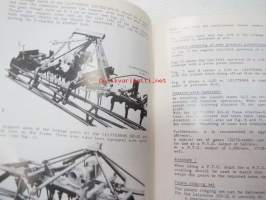 Lely Lelyterra Rotary Harrow, Operators manual and parts list, Type 310-32, 355-32, 360-32, 405-32, 410-32 -käyttöohjekirja ja varaosaluettelo