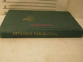 Akvaario värikuvina