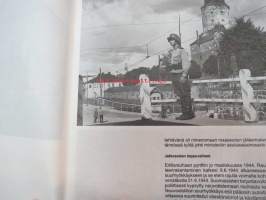 Elämää edestakaisin - Karjalaisten evakkotaival 1939-1944 -Etelä-Karjalan museo -näyttelykirja, runsas kuvitus ja