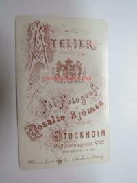 Atelier Rosalie Sjöman, Stockholm -visiittikorttivalokuva