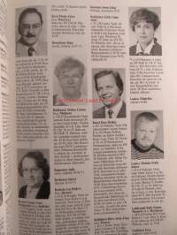 Kouvolan Lyseo 90 vuotta 1903-1993