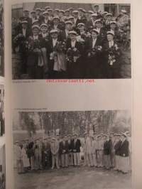 Kouvolan Lyseo 90 vuotta 1903-1993