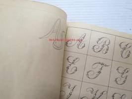 Buchstaben für Stickerei nr 40 -kirjainten kirjailumalleja