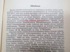 Ruoka-ainetaulukko (RuTa) Peruskokoomus, energiasiältö, kivennäis- ja vitamiinipitoisuus