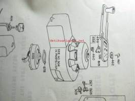 Briggs &amp; Stratton Illustrated Parts List model series 92900 to 92999 Type numbers 0010 to 0061 / 0110 to 0447 / 0510 to 1053 - Varaosaluettelo
