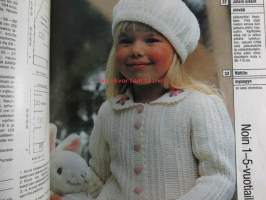 Eeva neule 1985 nr 4, katso sisältö kuvista tarkemmin.