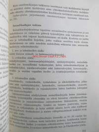 Keski-koululaisen ammatinvalinta - Alkuperäinen laadittu Helsingin kaupungin ammatinvalinnan toimeksiannosta