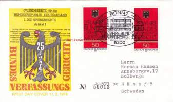 FDC Saksa - 25. Jahre Bundes Verfassungs Gericht (Perustuslakituomioistuin), 17.02.1976.2 x 50 Pf.  Kulkenut ja avattu kuori Ruotsiin.