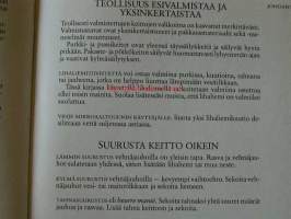 Keveitä keittoaterioita. Pirkka-sarja. Keittokirja.