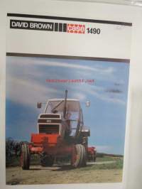 David Brown Case 1490 traktori -myyntiesite / tractor sales brochure, in finnish