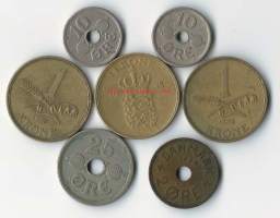 Tanska 1 kr 1944,1947,1948  ja 25 öre 1934 ja 10 öre 1925,1929 ja 2 öre 1939 yht yht 7 kpl kolikko