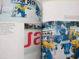 Leijonien mitalijuhlaa. Jääkiekko 1991-1994