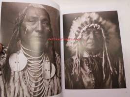 Native americans - Die Indianer Nordamerikas - Les indies d´Amérique du nord (amerikan intiaanit)