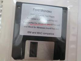 Ford Mondeo pressikansio, sisältää esittelyn uudesta mallista, diakuvia, 4 kpl pressikuvia, CD-levyn ja levykkeen