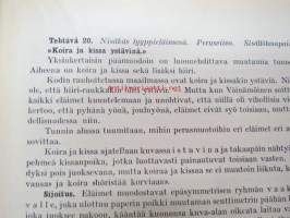 Viiva, muoto ja väri -piirustuksen ja kuvaamataidon opettamisen oppikirja havainnollisine kuvineen ja tuntisuunnitelmineen, aineistossa myös huomattavissa